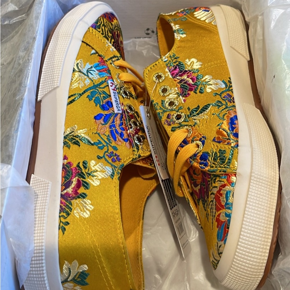 Korelaw Satin Embroidered Sneakers - Picture 2 of 2